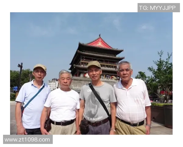 在日本旅行时意外邂逅足球明星的难忘瞬间与精彩合影